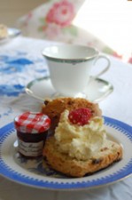 cream-tea-250