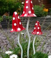 metallic-toadstools-redwhite-spotted-set-of-3-thumbjpg
